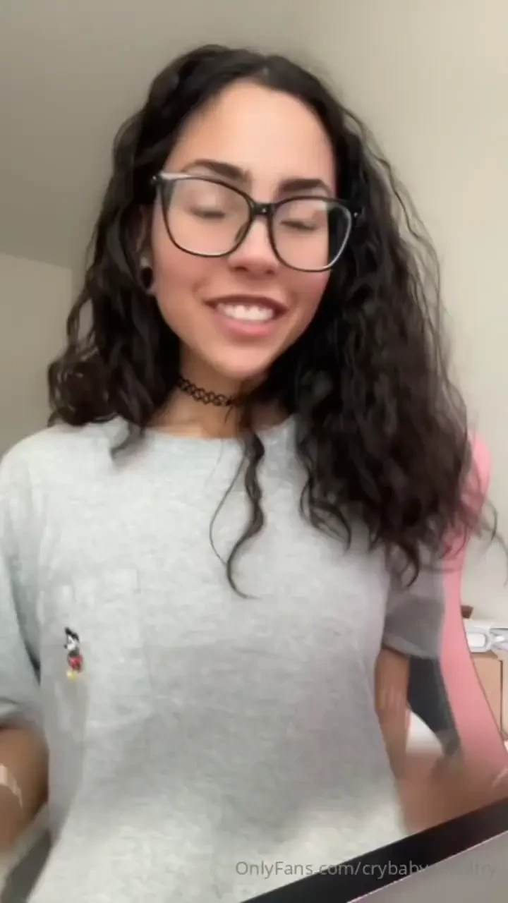 Happy valentines to my favorite pervs from your favorite porn girl 