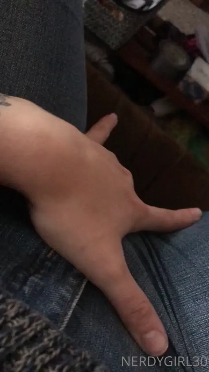 Who else is feeling extra horny today 