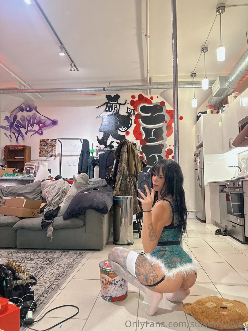 Santa baby been an awful good girl this year part 1 