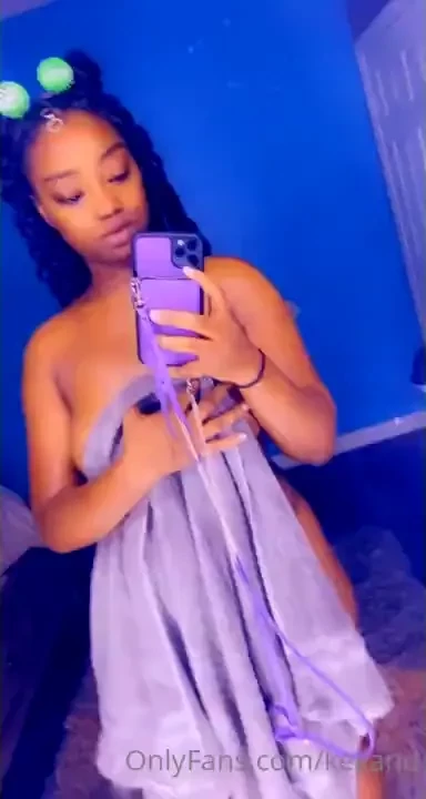 Wanna see me naked in the shower 