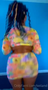 Do you like it when i make my ass clap for you