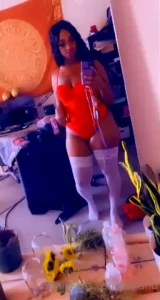 I look so good in red