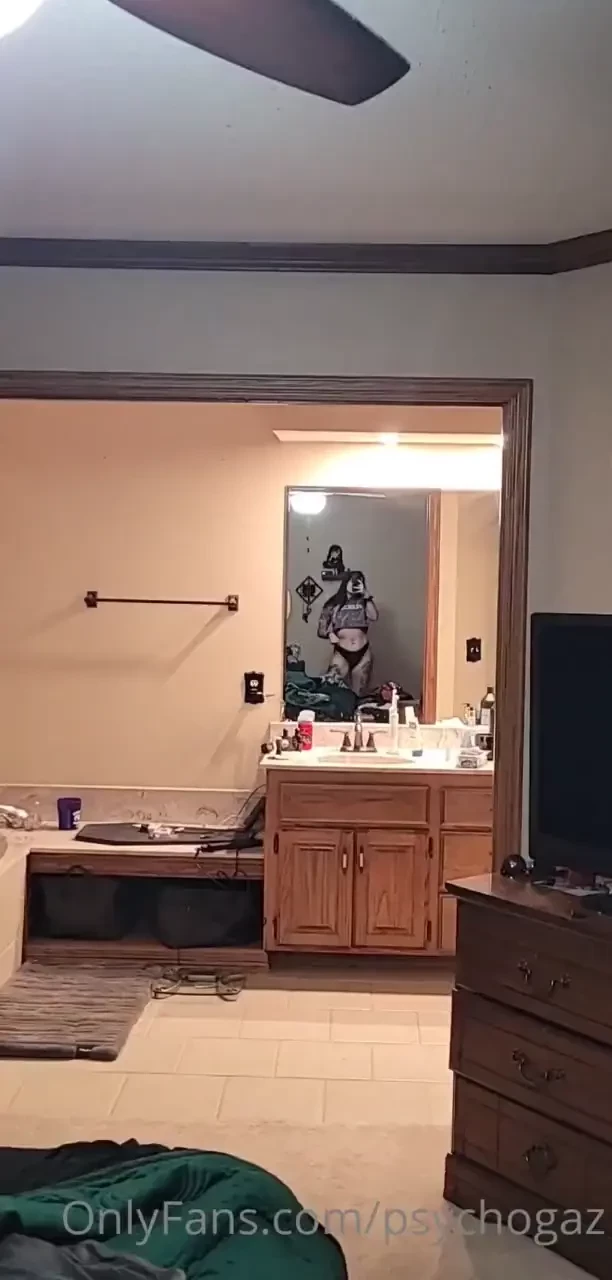 Check the dms for some anal riding content owned by psychogaz and only 