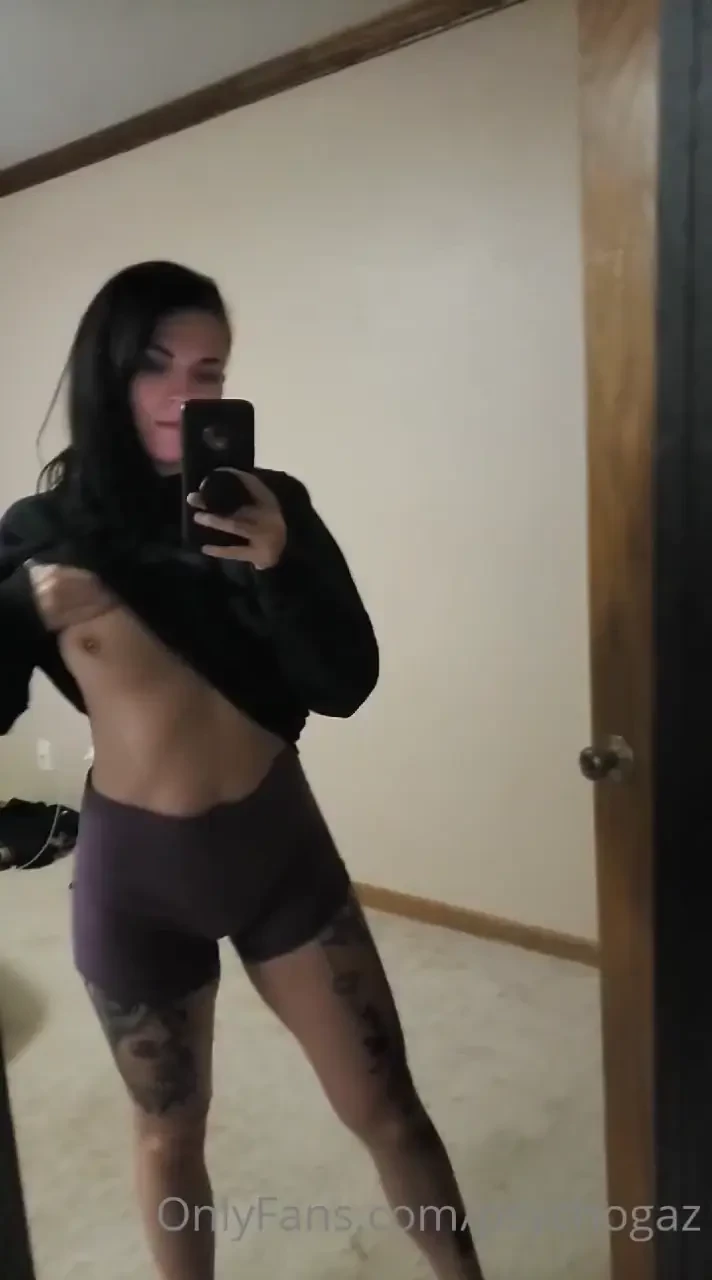 It feels like sweater weather 