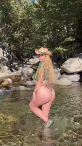 Do you like when a girl is a little country i can t help it being from