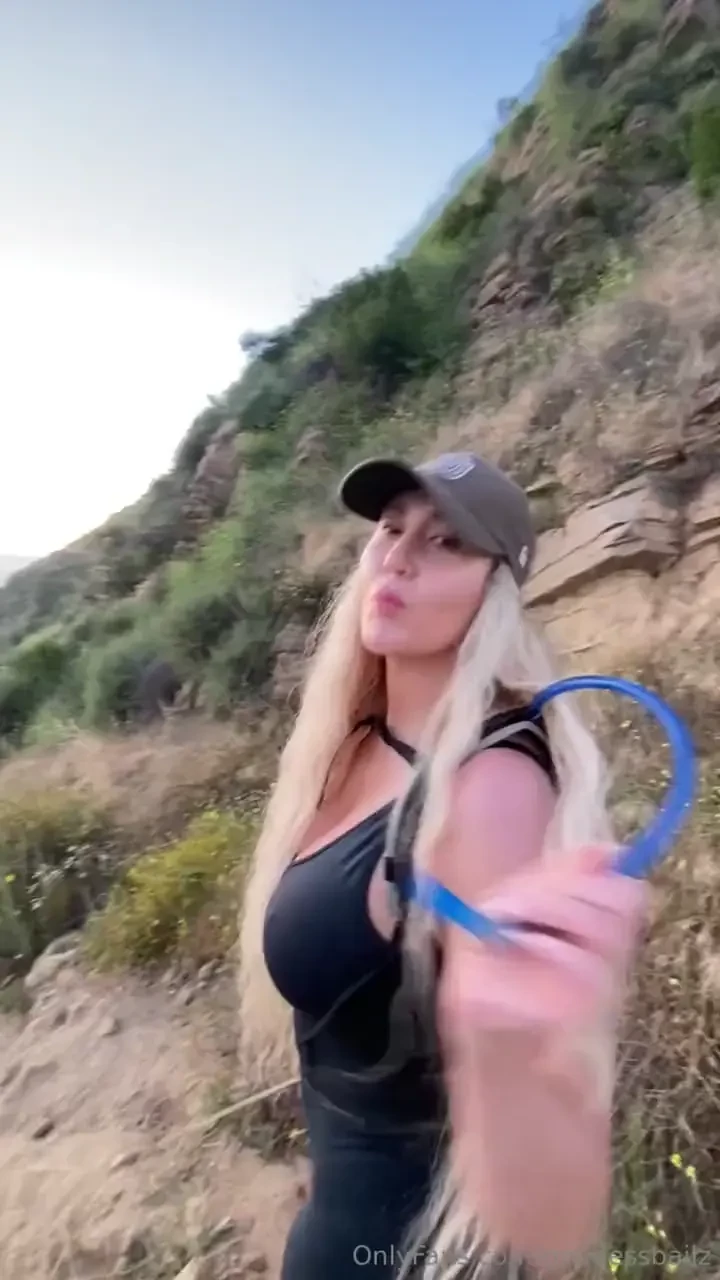 Pov- i run into a loser on a hike hahahaha tip this post if you d want 