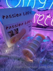 They gave me a very cool gift i ve already tried this thing it is very part 1