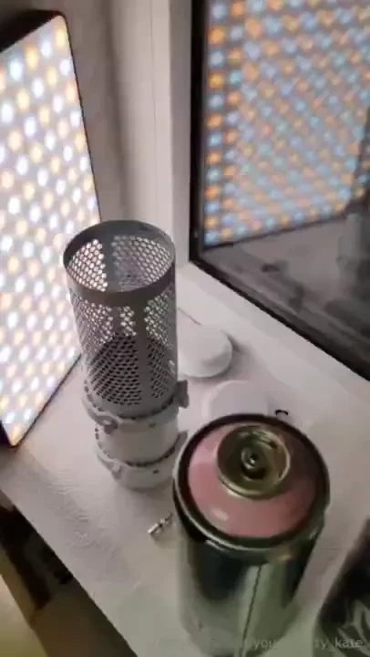I can t stop the microphone was black but i want something special i m part 1 