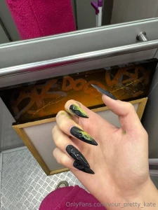No matter how beautiful a manicure i do it will be stained with paint part 1
