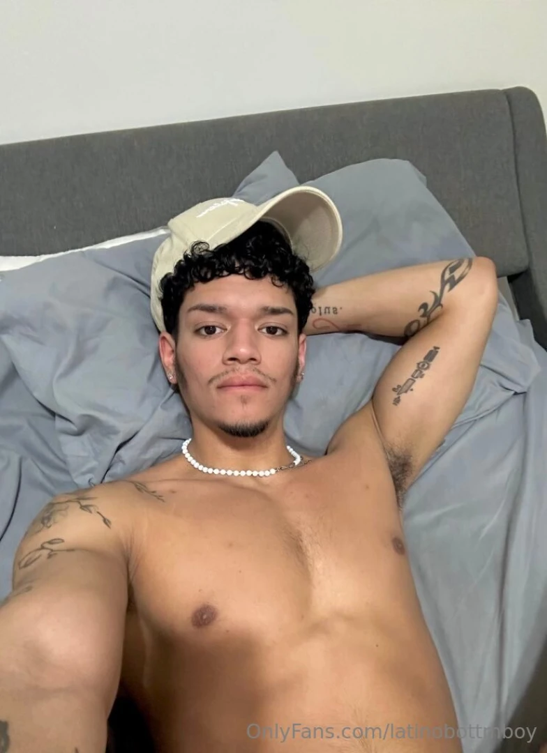 Just shaved my hole its so pretty part 1 