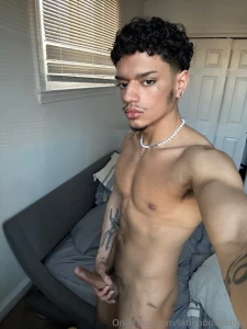 Took a few pictures and videos the other day am i your type