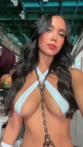 Happy valentine s day babes help me fix my phone so i can send you