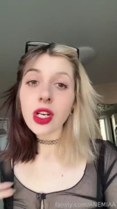 Hehe showed a little bit of how i make a video usually my room is a part 1