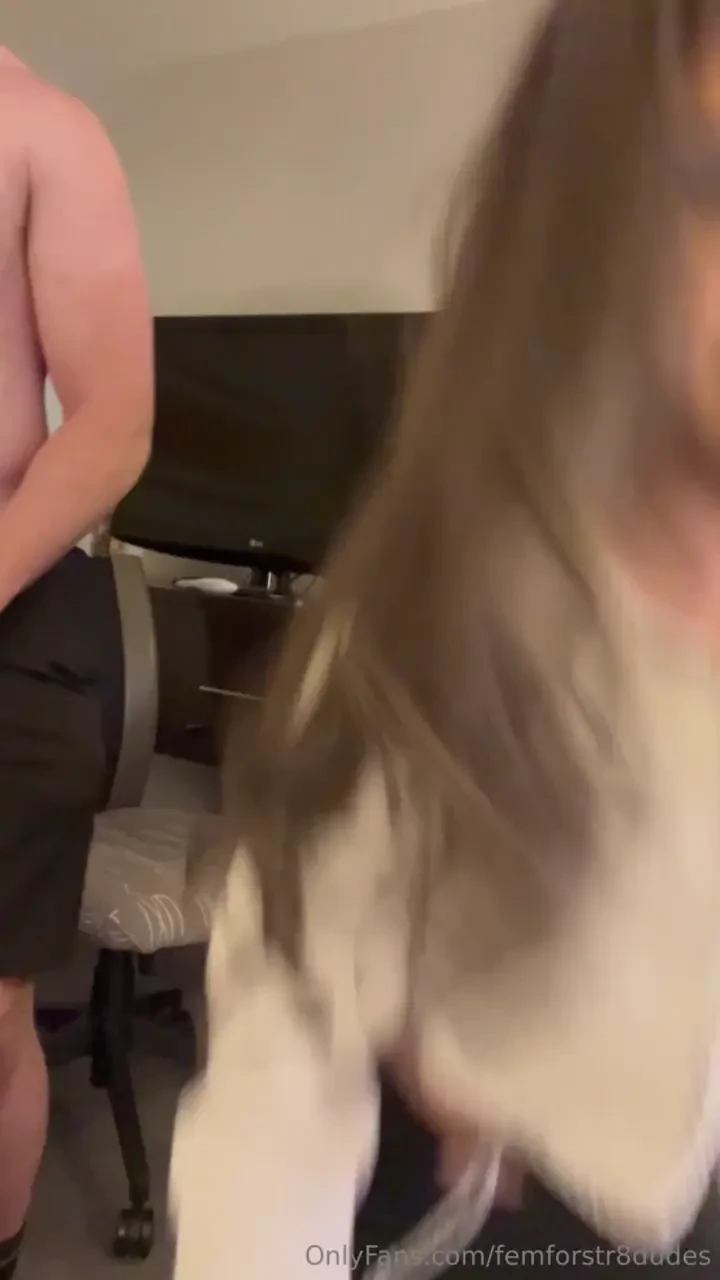 Full vid this time he came inside me would you let a beefy top breed 