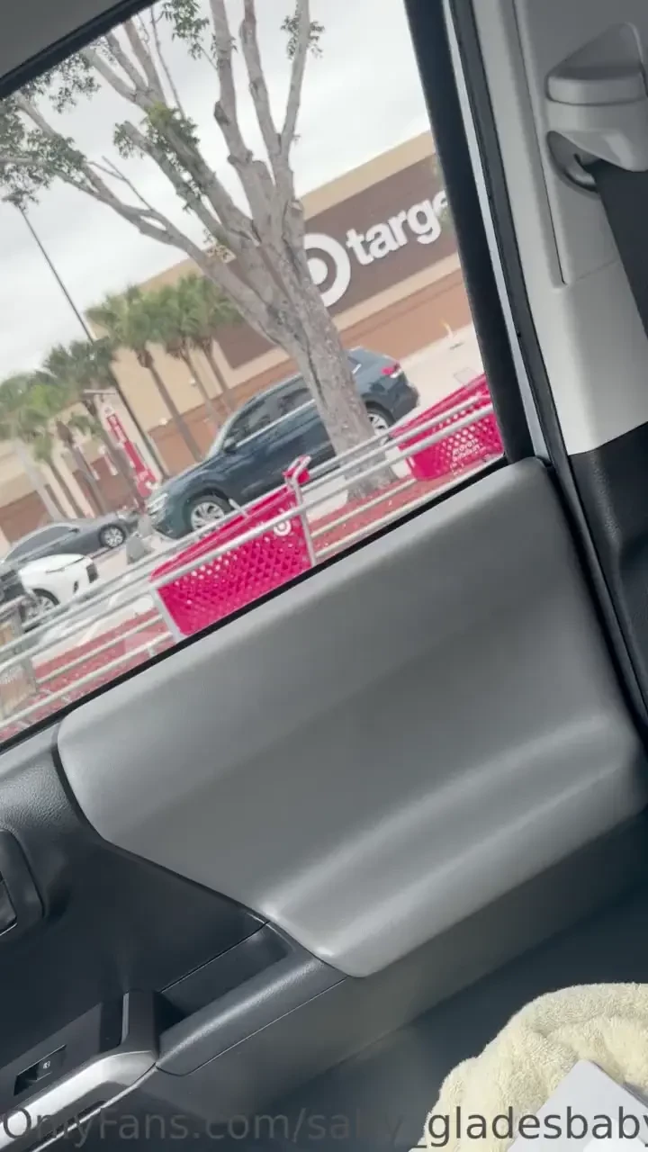 Little kitty action before target 