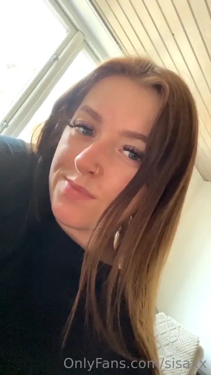 Just got my lashes done to make my blowjob eyes look pretty 