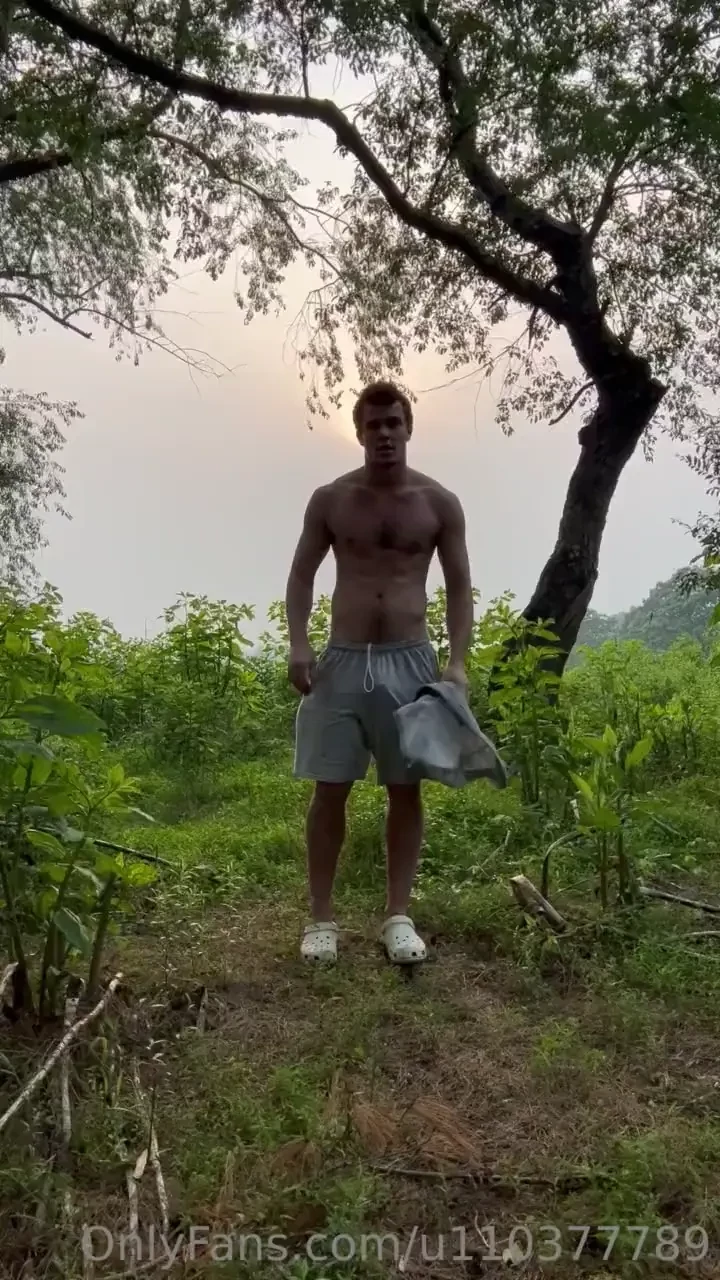 Naked on the trail 
