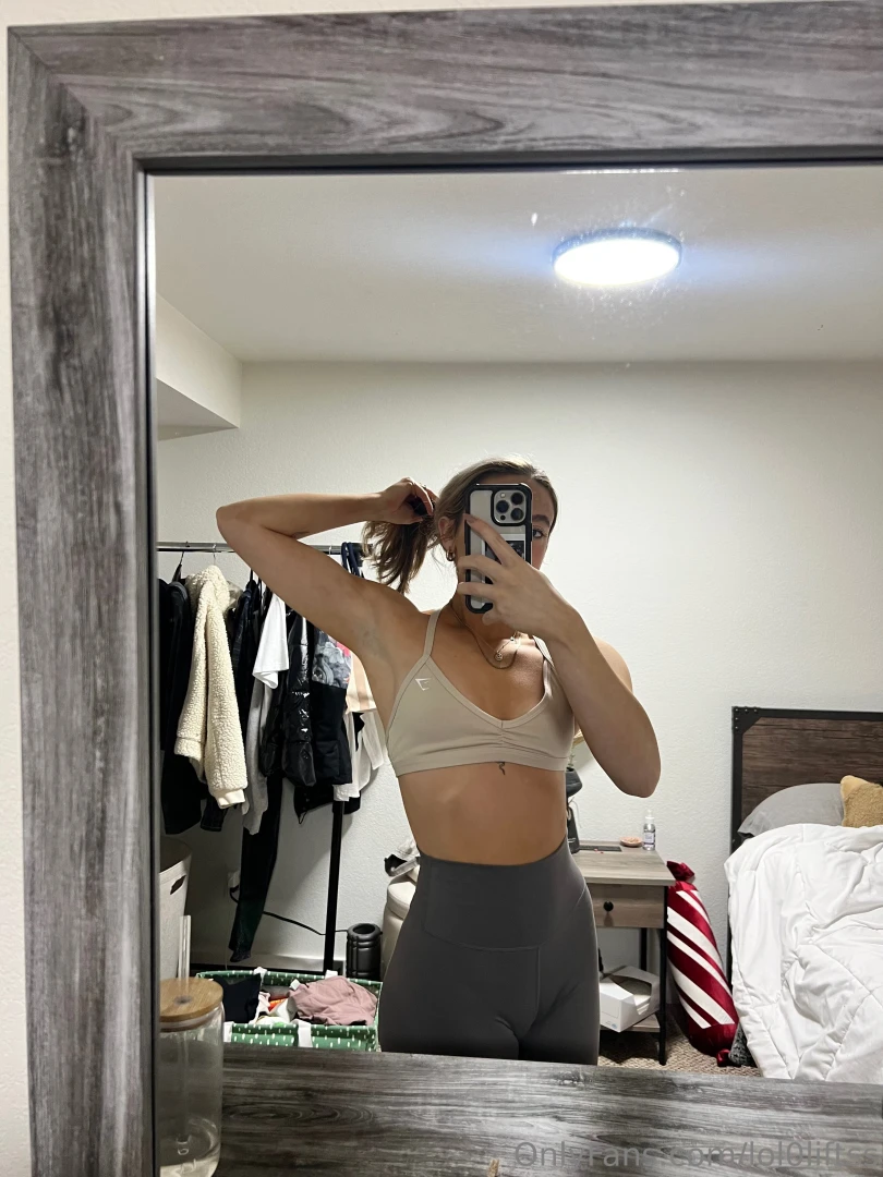 Strong girls don t cry 