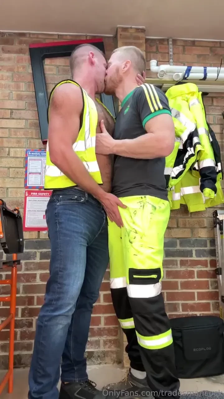 New video with spicysam_of i loved rimming fucking and loading his ass 