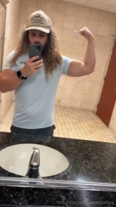 It s we flex wednesday check out my bio for my new posting schedule part 2