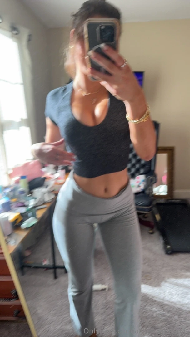 Showing off the merchandise tip 5 on this post and i ll spoil you with part 1 