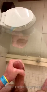 Something about hotels always makes me so horny