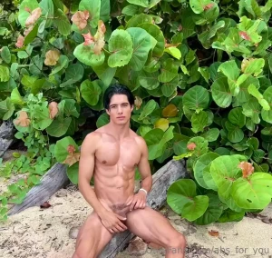 Me gustar a estar en la playa en este momento i can t stop thinking