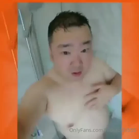 4 4 short video clips 