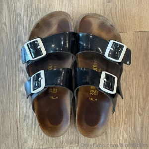 Slide to see my toesies birks for sale