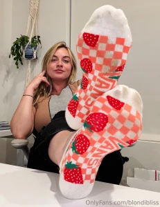 Selling my sweaty cute workout socks 30 for 3 day wear workouts pics part 1