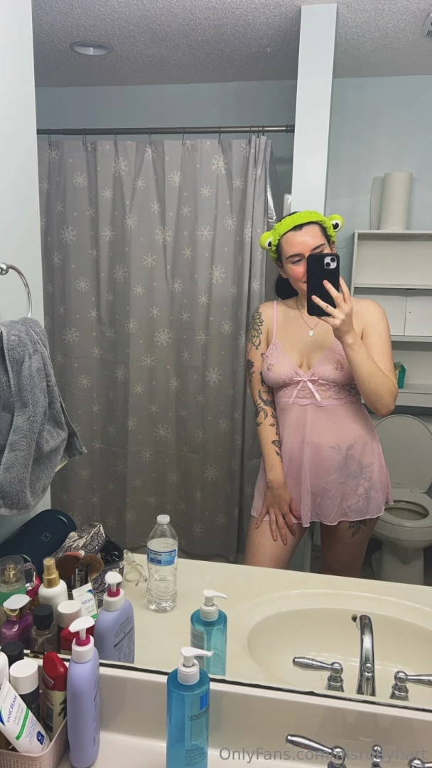 Sweet dreams time for a lil sleepy girl to wash her face and brush her part 1 