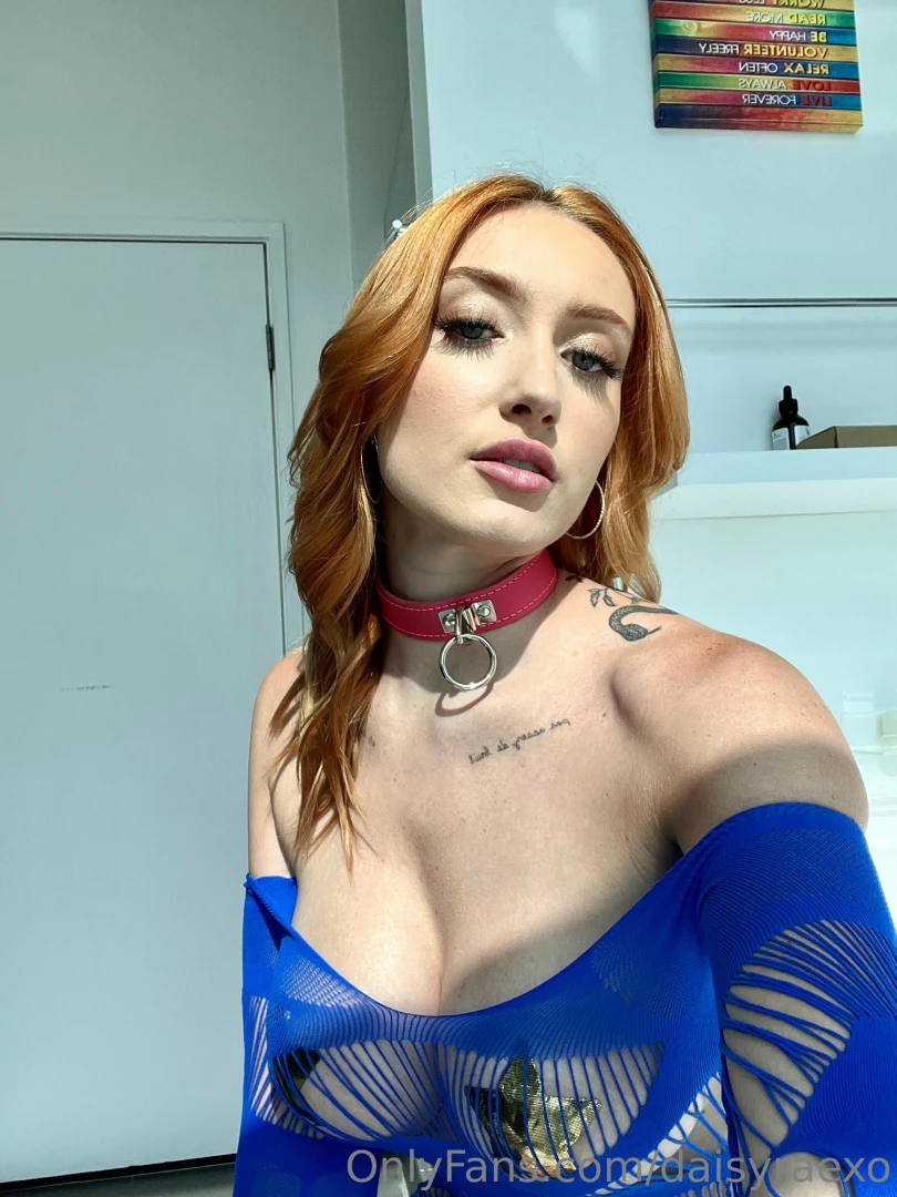 Im simple i just need a man who will tell me im pretty and fuck my 