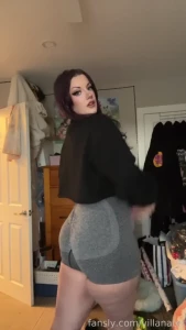 I got some new gym shorts and leggings and just had to film some part 3