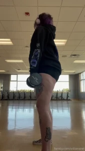 Gym videos from leg day the other day rdls and weighted glute bridges