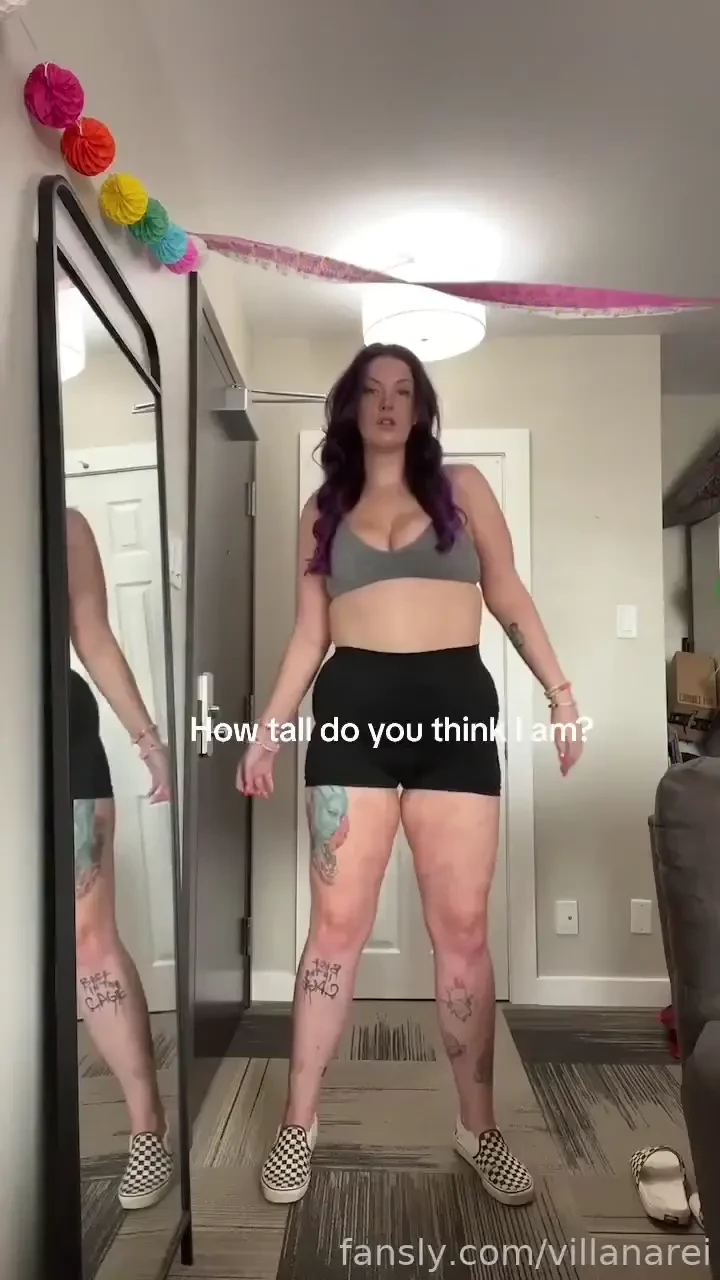 Where are my tall girl lovers fyp tall tallgirl tallgirls tallwomen 