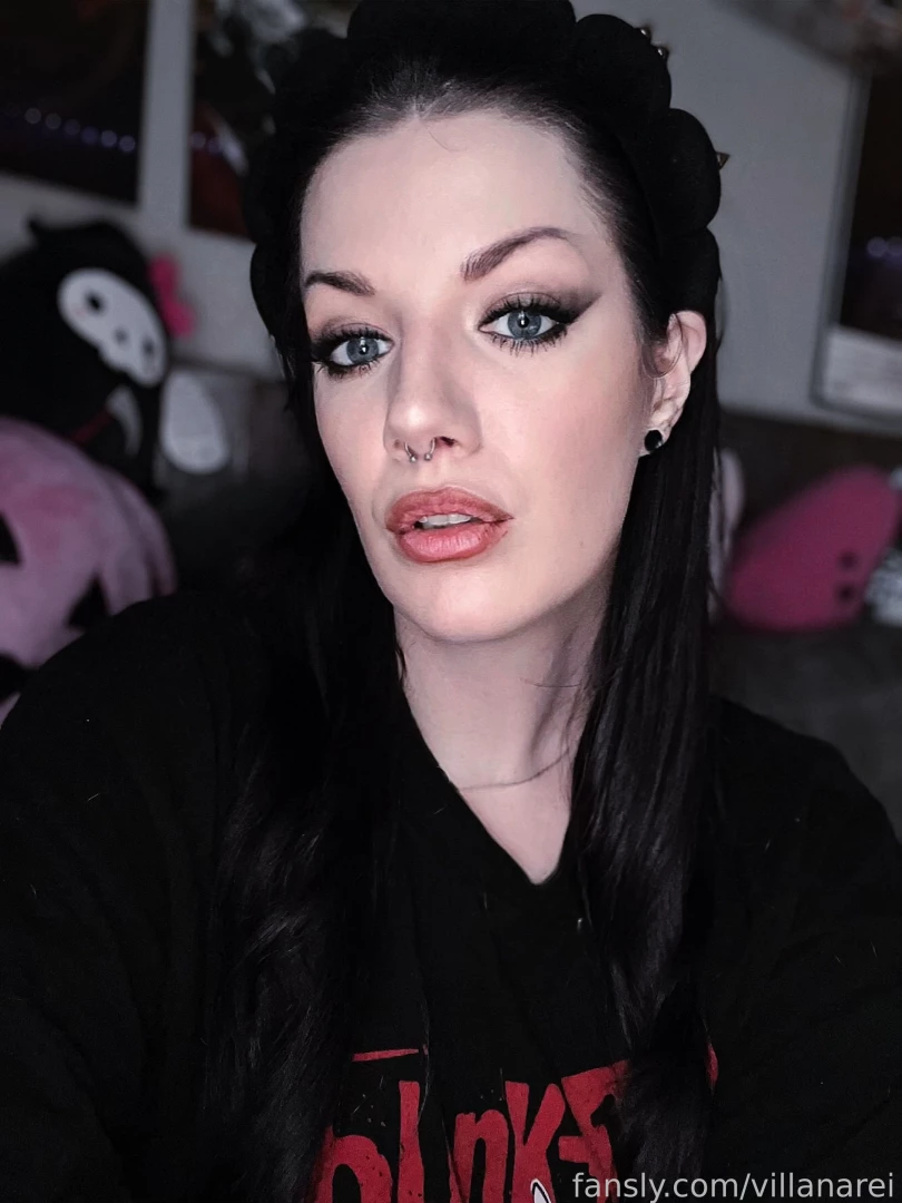 Tried something new with my makeup hehe do you like fyp tall tallgirl part 1 