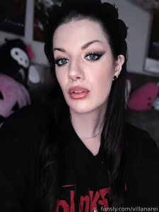 Tried something new with my makeup hehe do you like fyp tall tallgirl part 1