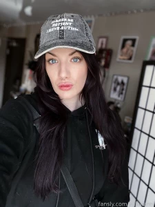 Do you like my hat fyp tall tallgirl goth gothgirl altgirl alternative