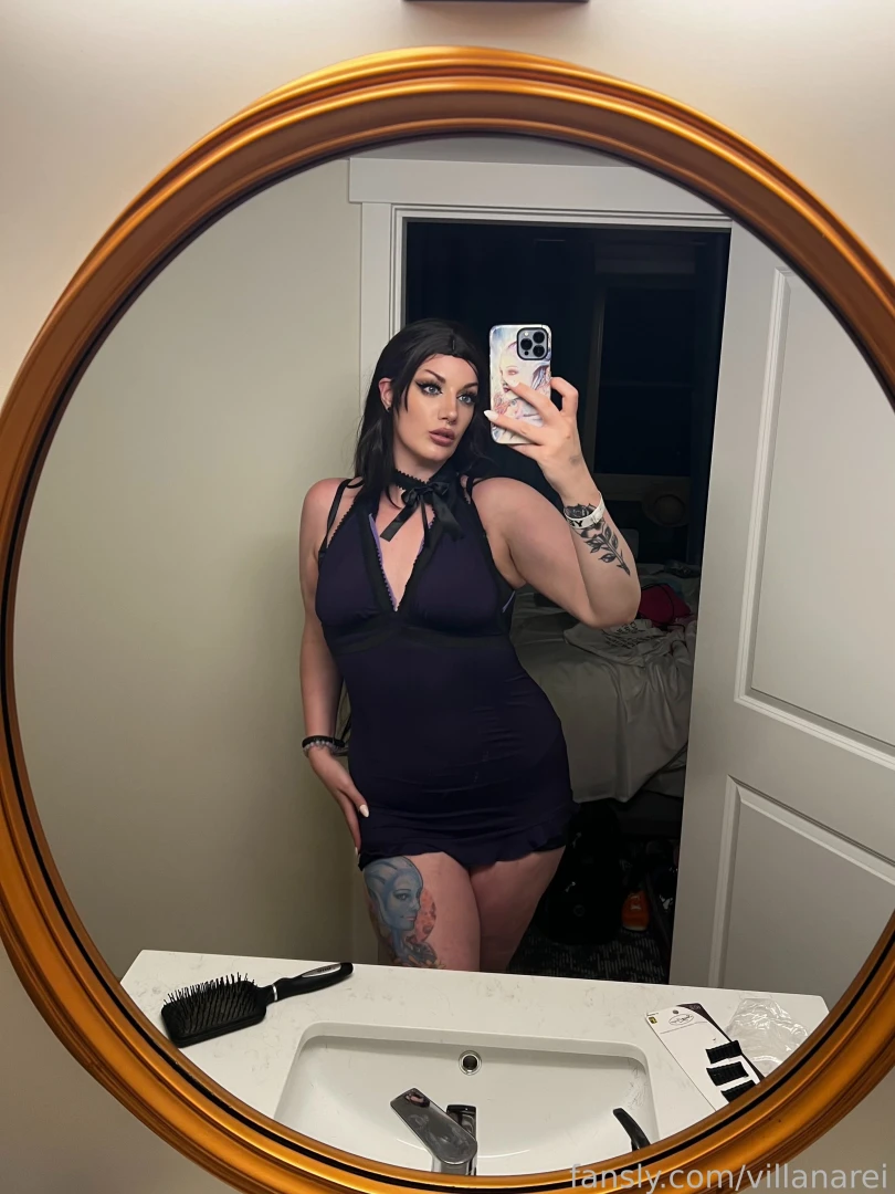 Should i do a full shoot in my wall market tifa cosplay the dress is 