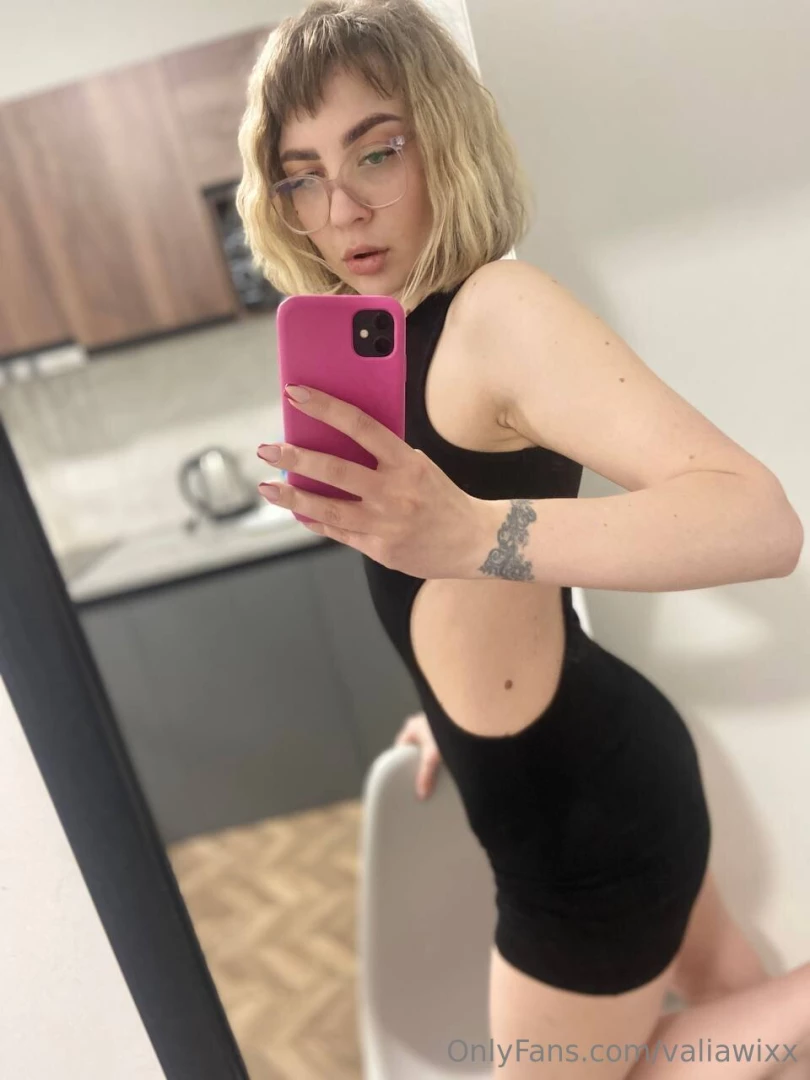 What do you think of my dress will it be convenient for you to take it 