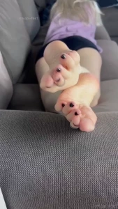 Just ignoring you on valentine s day until you start worshipping my