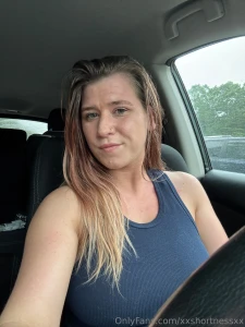 So i m kind of loving how my hair is looking with my tan however i am