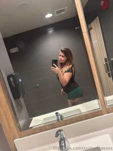 This humidity sucks but i m loving my new shorts they keep riding up part 1