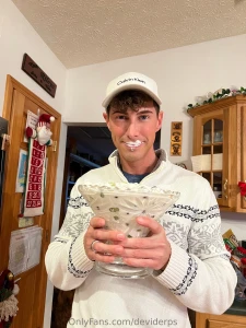 Whoever put me in charge of tossing the fruit salad should be fired