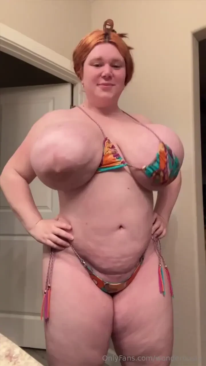 Flexing my way right out of this bikini 