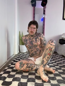Who s up late tonight slide into my dms and keep me company
