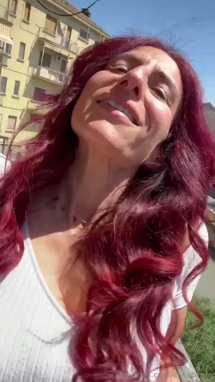 Tesoro sono appena andata a ravvivare il mio rosso fuoco sai cosa 