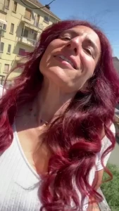 Tesoro sono appena andata a ravvivare il mio rosso fuoco sai cosa