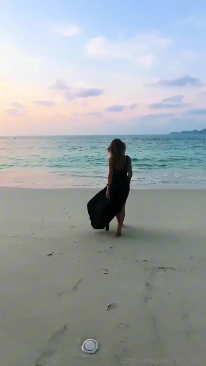 Calm your mind and let the ocean breeze carry away all your worries 