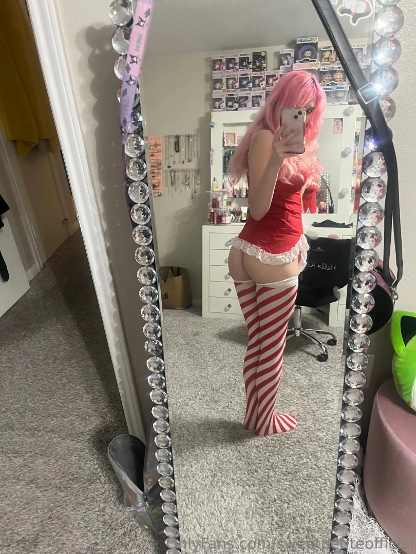 Will post more xmas goodies soon part 4 